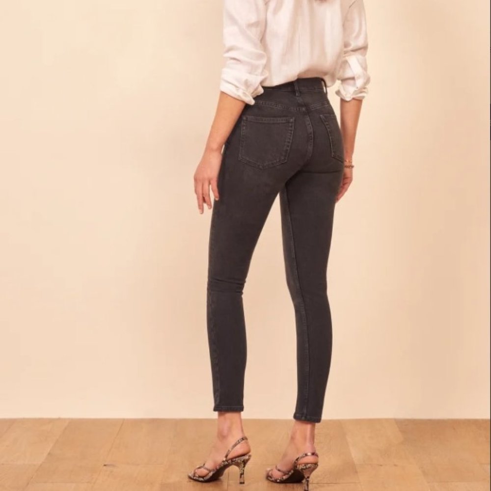 Reformation Serena High Waisted Jean 26 Color: Erie